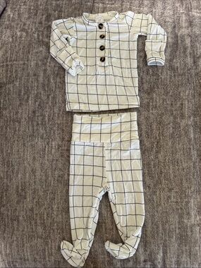 Lou Lou & Company Newborn Top & Bottoms